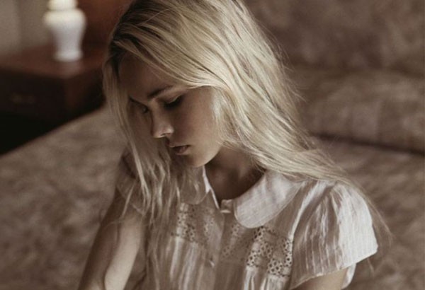 Isabel Lucas Fotoğrafı
