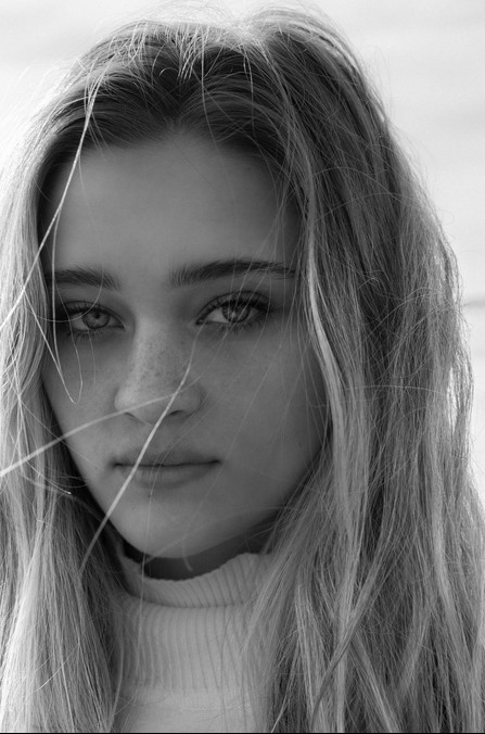 Lizzy Greene Fotoğrafları 13