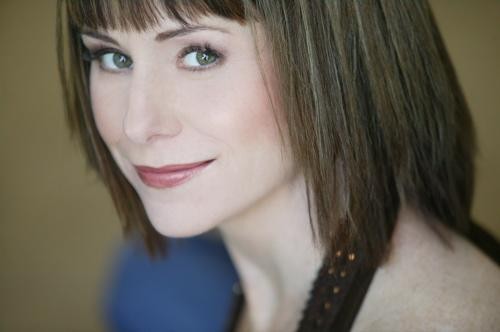 Susan Egan Fotoğrafları 47