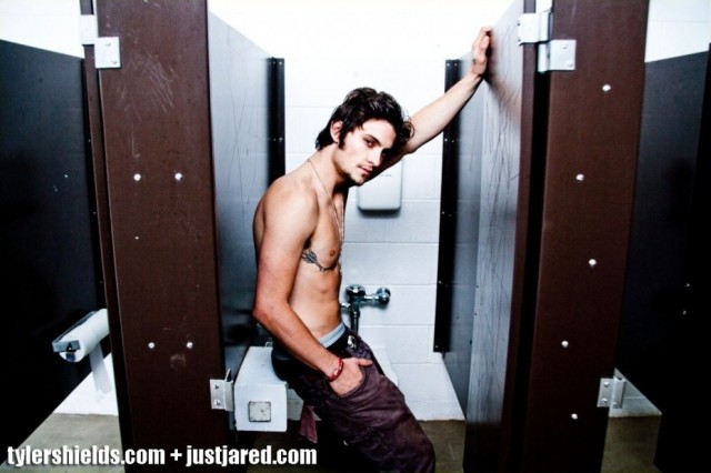 Shiloh Fernandez Fotoğrafları 61