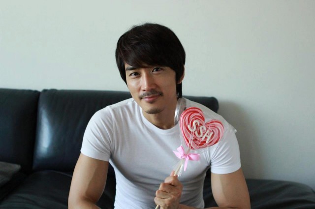Song Seung-Heon Fotoğrafı