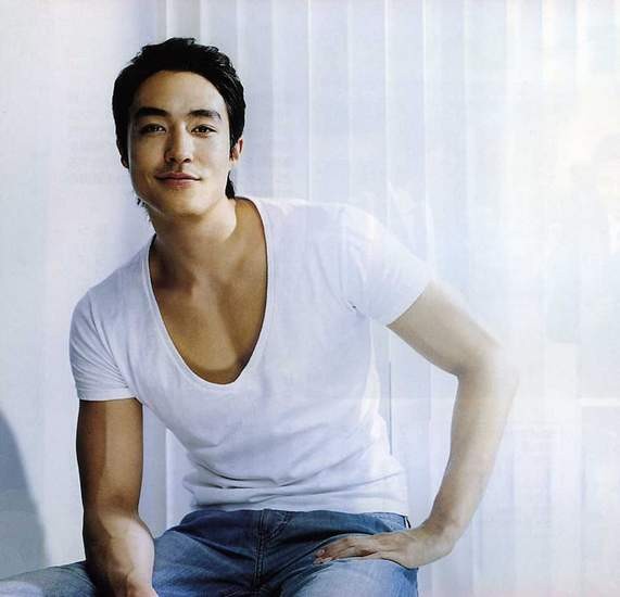 Daniel Henney Fotoğrafları 23