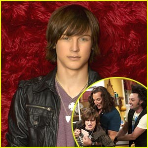 Logan Miller Fotoğrafları 3