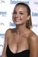 Emily VanCamp Fotoğrafı