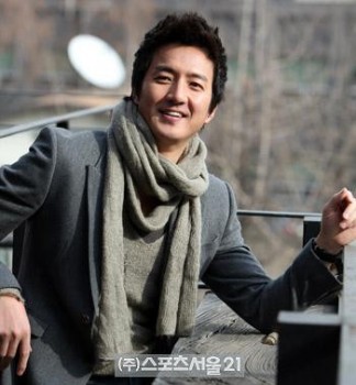 Jeong Jun-ho Fotoğrafları 41