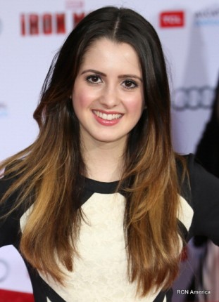 Laura Marano Fotoğrafı