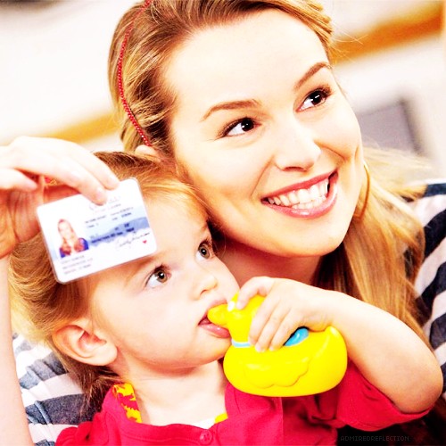 Bridgit Mendler Fotoğrafı