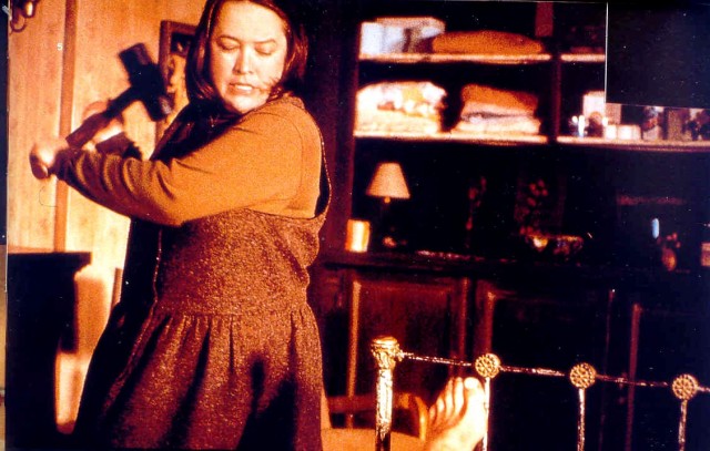 Annie Wilkes fotoğrafı