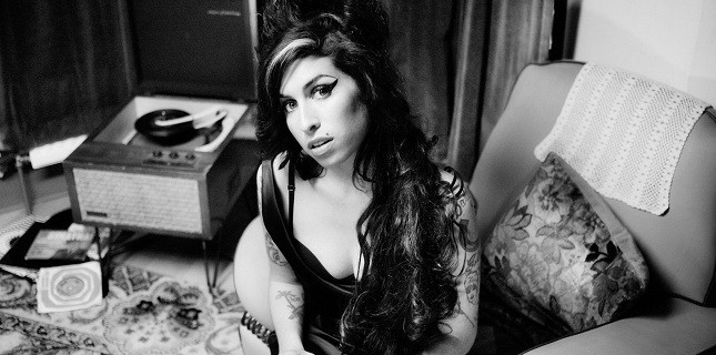 Amy Winehouse Belgeseli Güvenilir Ellerde