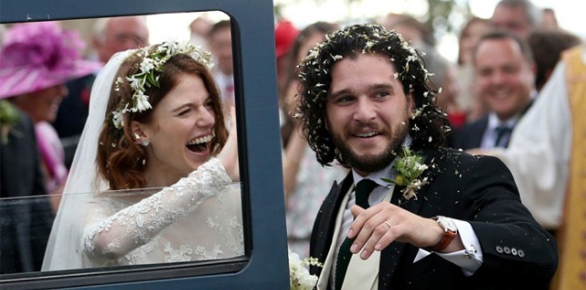 Game of Thrones Oyuncuları Kit Harington ve Rose Leslie Evlendi