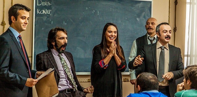 Gündem'e Stres'e Gerilim'e Kahkaha Molası