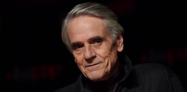 Jeremy Irons Gucci Filminin Kadrosuna Dahil Oldu Jeremy Irons Gucci Filminin Kadrosuna Dahil Oldu
