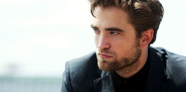 Robert Pattinson korku filmi ‘The Lighthouse’ kadrosunda