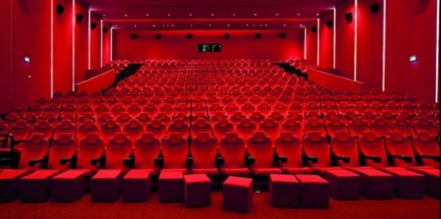 Sinema Salonları 1 Nisan’da Açılacak Sinema Salonları 1 Nisan’da Açılacak