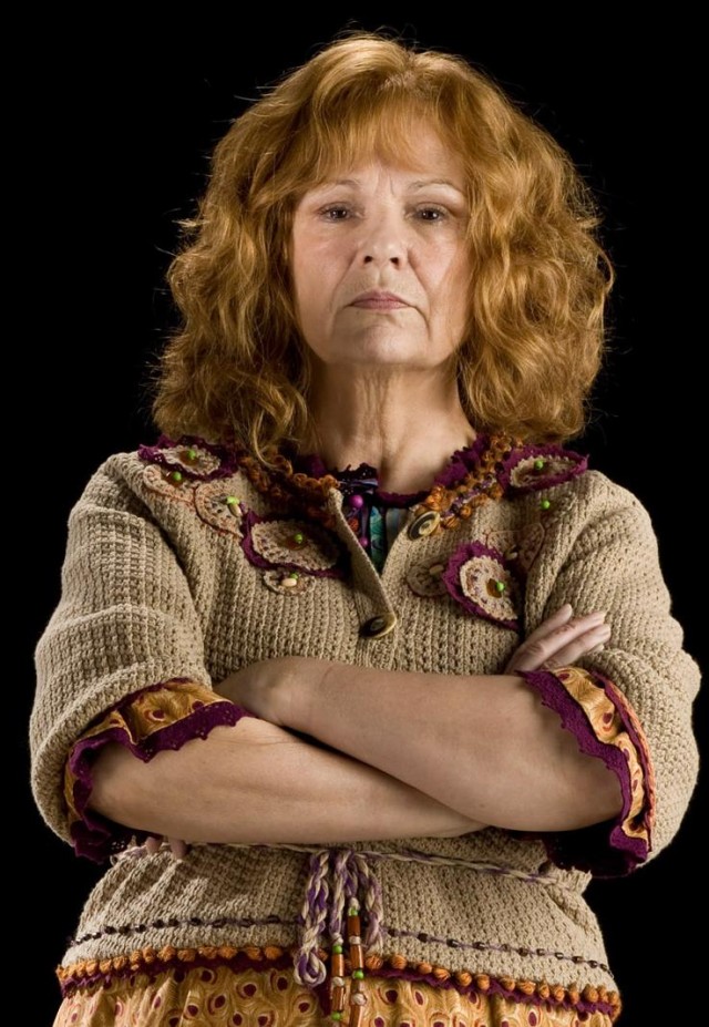 Molly Weasley - Harry Potter Ve Ölüm Yadigarları: Bölüm 2 (2011), Harry ...