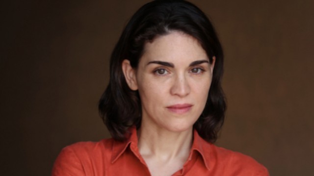 Emine Meyrem Karamemet Kimdir?