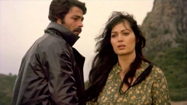Selvi Boylum Al YazmalımSelvi Boylum Al Yazmalım (1977) Selvi Boylum Al YazmalımSelvi Boylum Al Yazmalım (1977)