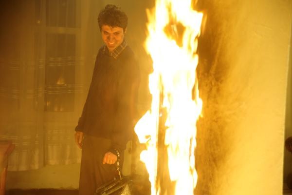 Öyle Bir Geçer Zaman Ki Fotoğrafı