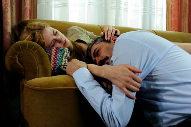 Öyle Bir Geçer Zaman Ki Fotoğrafı