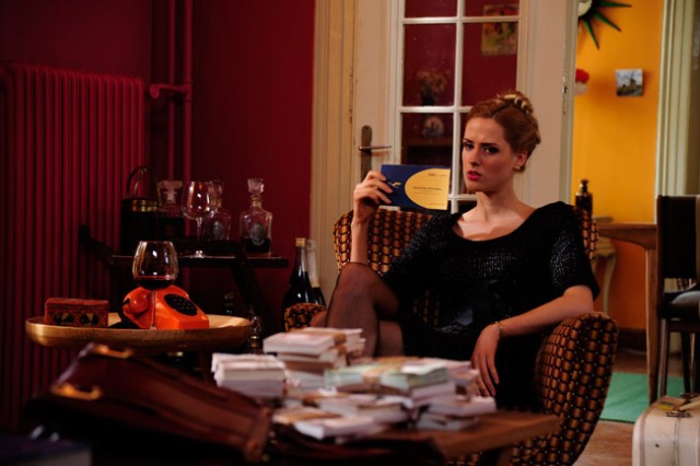 Öyle Bir Geçer Zaman Ki Fotoğrafı