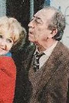 ı Pseftra Apo To Katakolo (1987) afişi