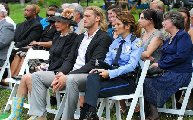 Bending The Rules Fotoğrafı