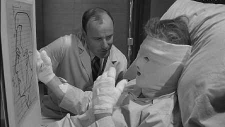 İki Yüzlü Adam fotoğrafı