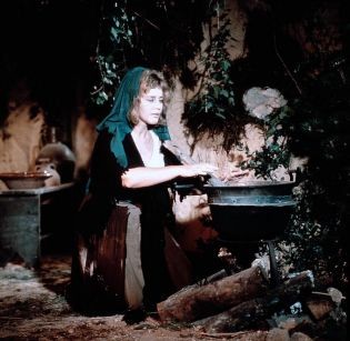 Siyah Cadılar fotoğrafı