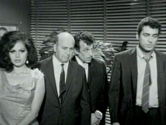 Komşunun Tavuğu fotoğrafı