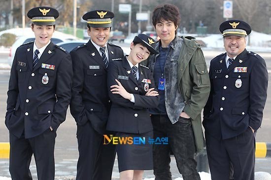 Belalı Polisler Fotoğrafı