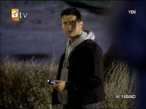 İki Yabancı Fotoğrafı