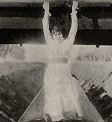 The Trapping Of 'peeler' White (1916) afişi