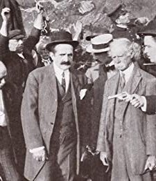 Rounding Up The Counterfeiters (1913) afişi