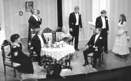 Katupeilin Takana Fotoğrafı