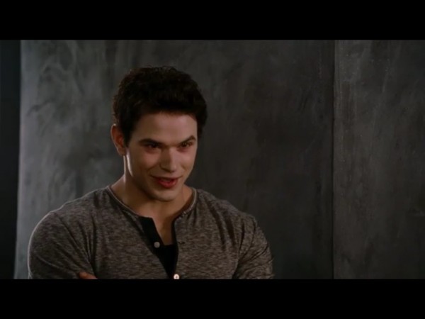 Alacakaranlık Efsanesi: Şafak Vakti Bölüm 2 Fotoğrafı