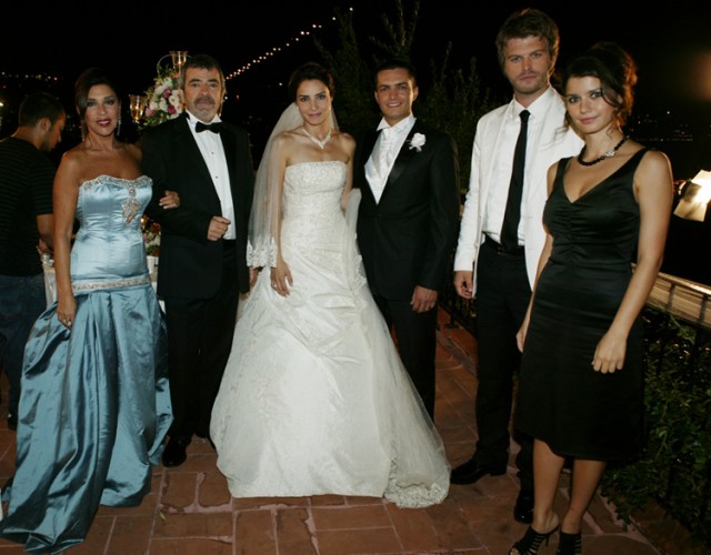 Aşk-ı Memnu Fotoğrafı