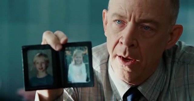 Aklı Havada Fotoğrafı