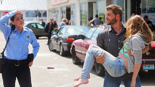 Under The Dome : Sezon 1 Fotoğrafı