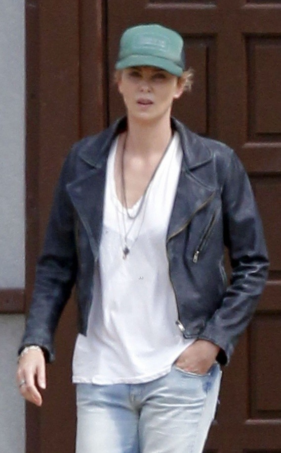 Karanlık Yerler fotoğrafı