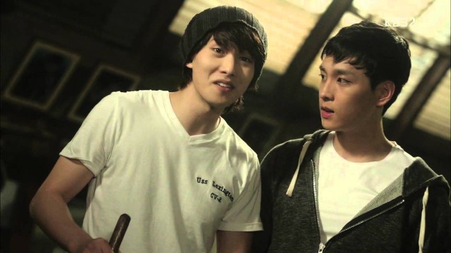 Adolescence Medley Fotoğrafı