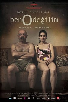 Ben O Değilim (2013) afişi