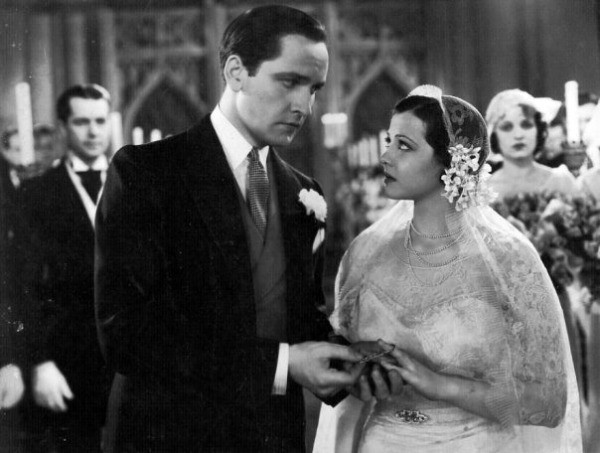 Merrily We Go to Hell fotoğrafı