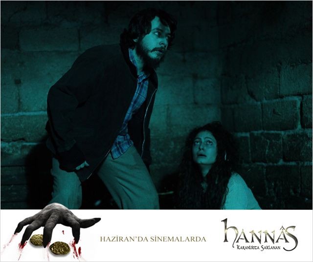 Hannas: Karanlıkta Saklanan Fotoğrafı