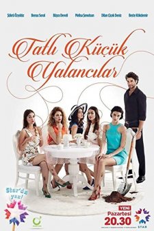 Tatlı Küçük Yalancılar (2015) afişi