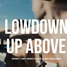 Ispod mosta, medju stijenama (2016) afişi