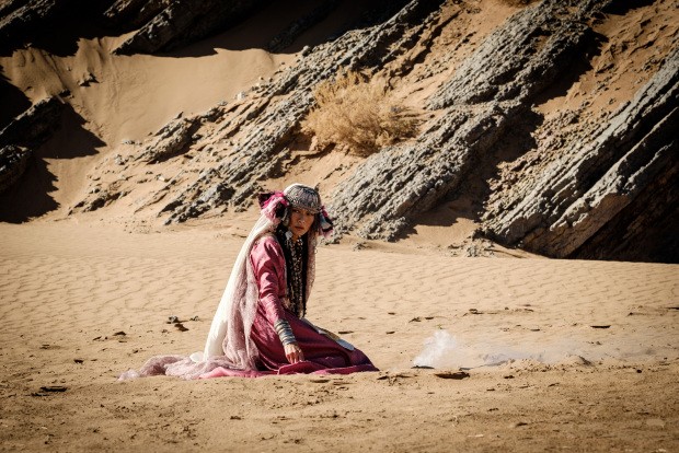 Barbarları Beklerken Fotoğrafı