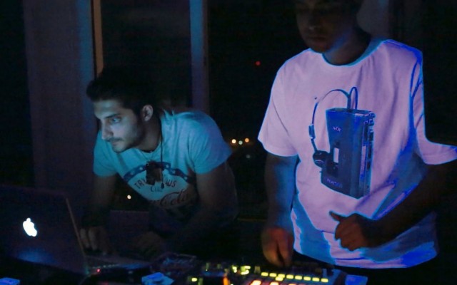 İran'da Rave Fotoğrafı