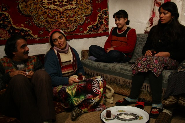 Deli Deli Olma Fotoğrafı