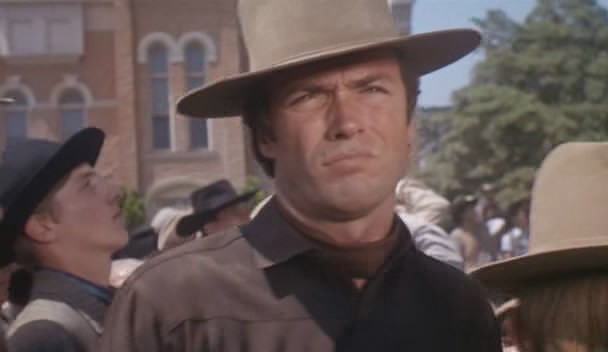 Onları Yükseğe As Fotoğrafı