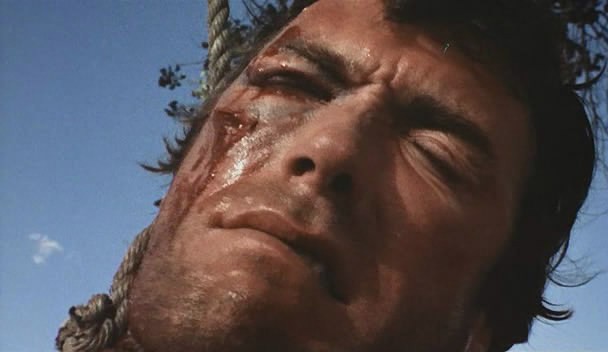 Onları Yükseğe As Fotoğrafı